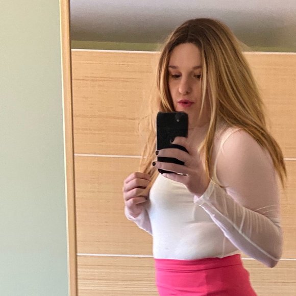 Meet your Posher, Nik - Picture 1 of 1